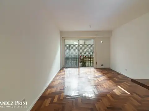 Uruguay 1200, Piso 2