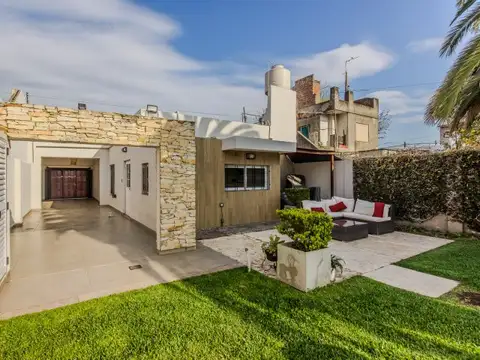 Casa en Venta en Villa Luzuriaga, USD 250.000