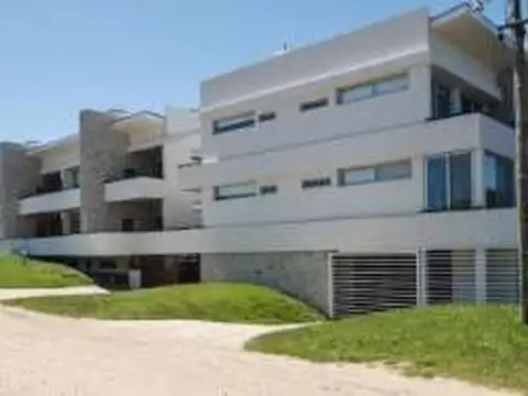 PUNTA DEL ESTE Y 30 300