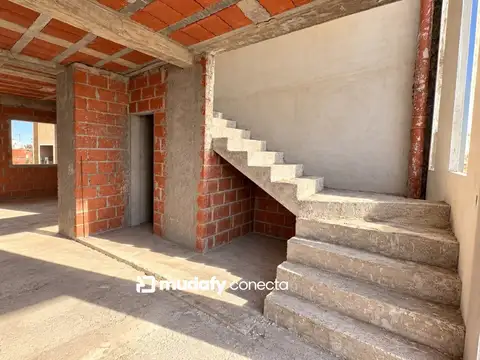 Casa 4 ambientes con 2 baños
