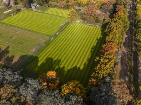 Lote esquina Country Club Los Cardales Financiacio