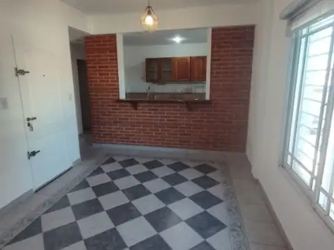 Av. Gaona 800, Piso 2