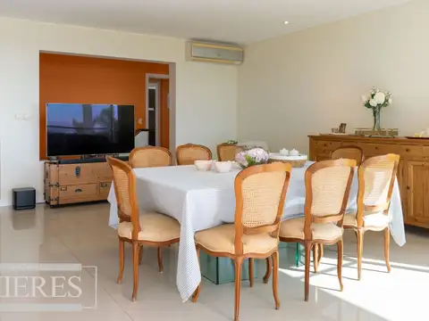 Departamento 4 ambientes con 3 baños