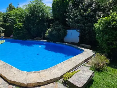 Av. Mario Bravo al 2100