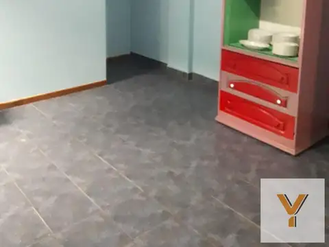 Casa en venta - 2 Dormitorios 1 Baño - 216mts2 - Quilmes
