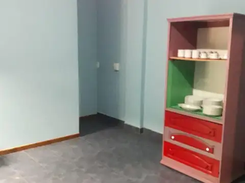 Casa en venta - 2 Dormitorios 1 Baño - 216mts2 - Quilmes