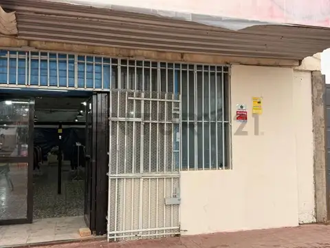 Venta de Local comercial y Galpón. Palmira. San Martin.