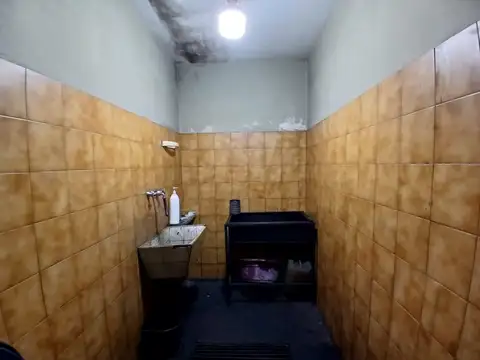 VENTA - Galpón con oficina y baño - Barrio Triángulo - Rosario
