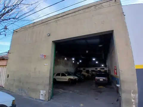 VENTA - Galpón con oficina y baño - Barrio Triángulo - Rosario