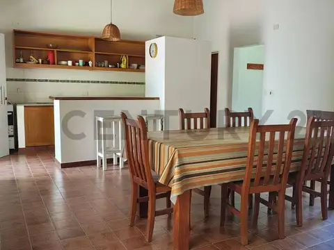 Casa 4 ambientes con 1 baño