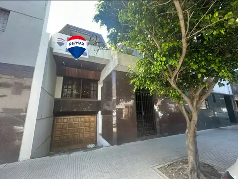 VENTA CASA PARQUE GARAGE Y QUINCHO 
