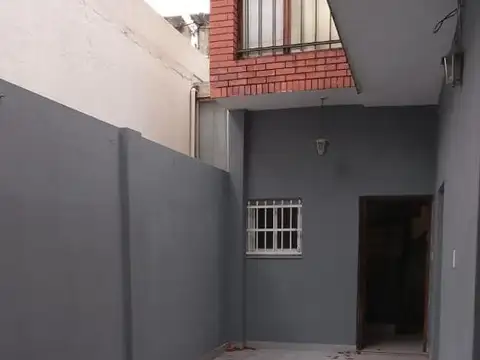 Depto Tipo Casa 3 ambientes con 1 baño