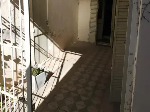 Casa en Alquiler con 1 cochera