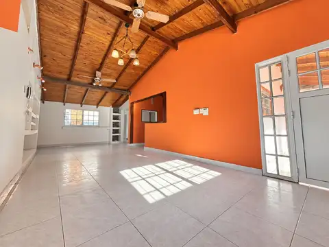AMPLIA CASA DE 4 DORMITORIOS EN RINCÓN
