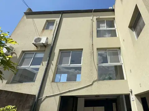 Departamento 4 ambientes con 3 baños