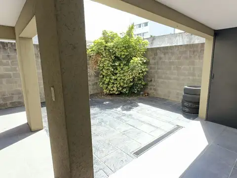 calle 30 300, Piso 0