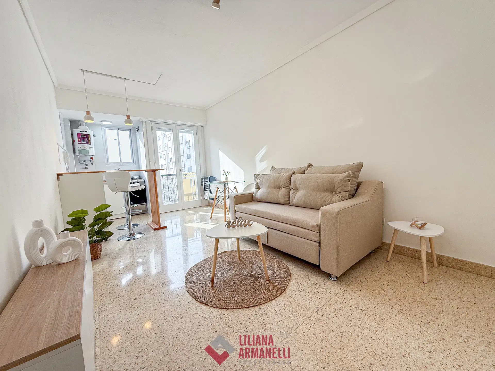 Depto 1 amb reciclado, 24m² con balcón — Macrocentro