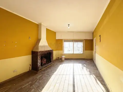 Depto Tipo Casa en Venta en Parque Avellaneda, USD 59.000
