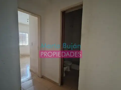 Depto Tipo Casa 6 ambientes con 2 baños