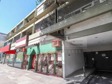 Av. Maipu al 3500 entre bermudez y jose ingenieros