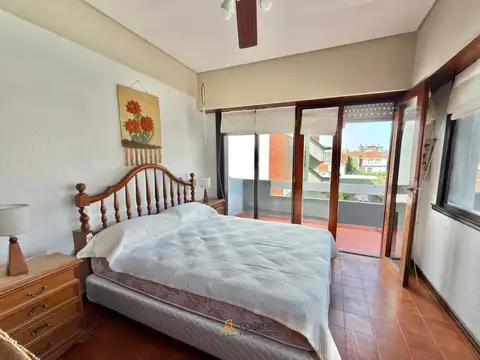 Venta-Departamento de un ambiente c/ cochera