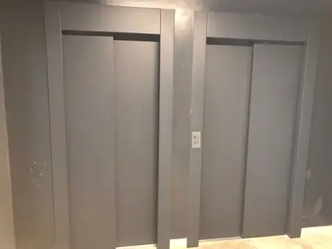 Av. del Libertados 8630  Nuñez Excelente Semipiso de oficinas