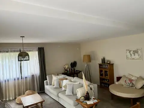 Casa en Venta en Villa Elisa, USD 120.000
