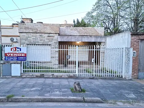 Venta casa 2 amb con cochera