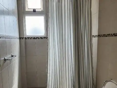 Departamento en Alquiler en Caseros, $ 430.000