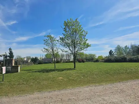 Terreno en Venta en La Elina, USD 20.000