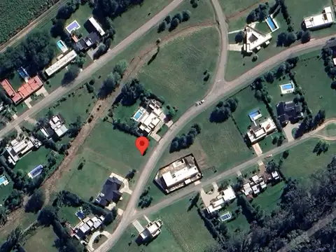 Terreno en Venta 49  mts Fondo