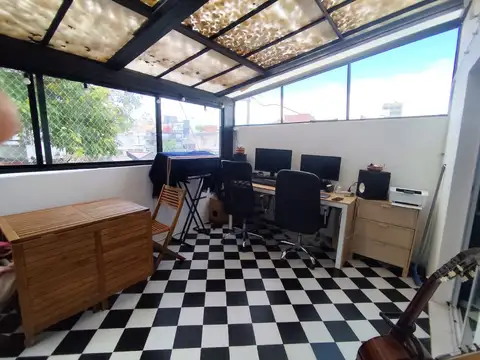 Excelente Departamento PH en Parque Chas 