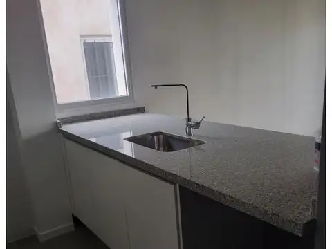 Departamento 4 ambientes con 1 baño