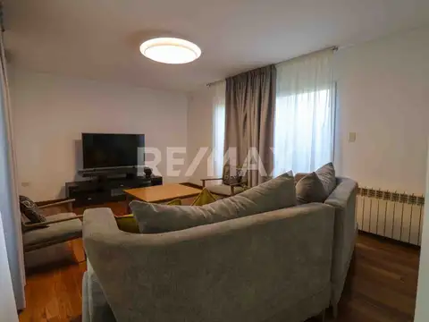 Casa en Alquiler en Neuquen, USD 4.200