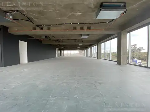 Oficina en Alquiler al Este