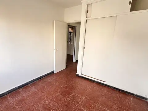 Depto Tipo Casa en Alquiler 39 años