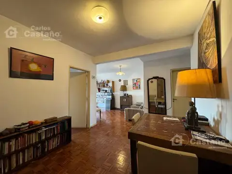 AMPLIO DEPTO DE 2 AMBIENTES EN EXCELENTE UBICACIÓN