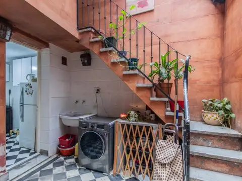 Depto Tipo Casa en Venta 75 años