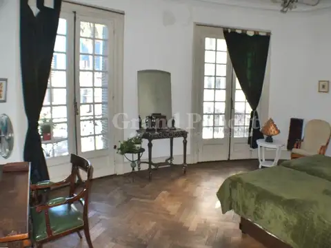 Departamento en Alquiler 104 años