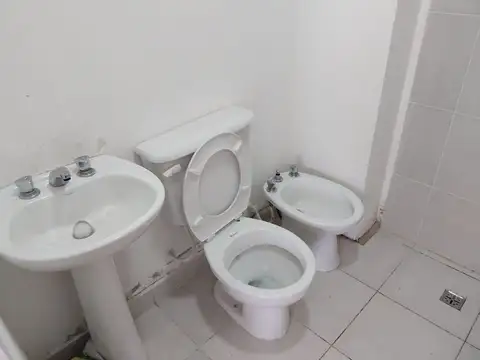 LOCAL COMERCIAL ALQUILER ZONA MACROCENTRO