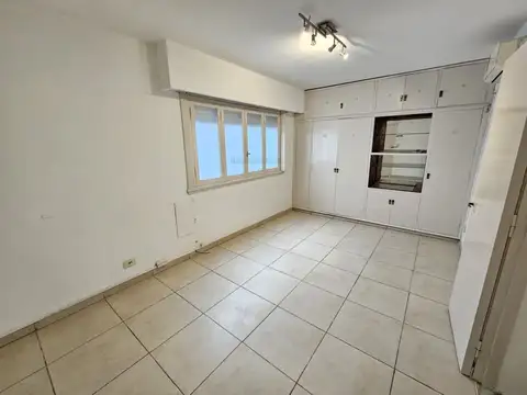 Ciudad De La Paz 2400, Piso 3