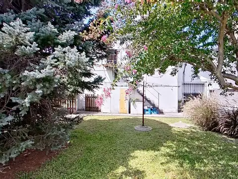Depto Tipo Casa en Venta al Este