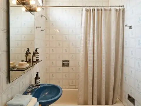 Depto Tipo Casa en Venta de 5 ambientes