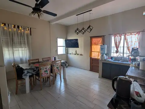 Depto Tipo Casa en Venta de 4 ambientes