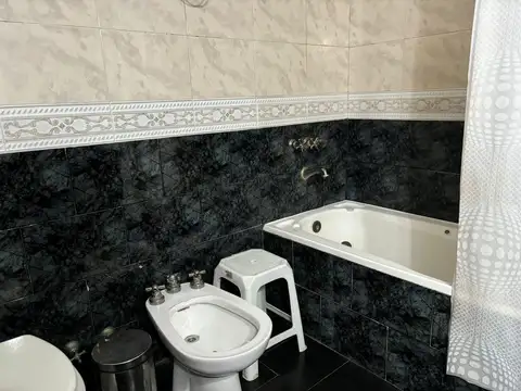 CASA 3 DORMITORIOS -  GERLI