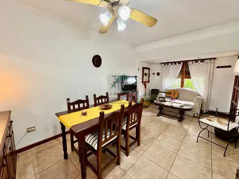 Casa 3 ambientes con 2 baños