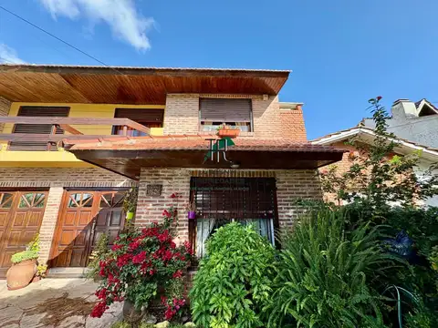DUPLEX 3 AMBIENTES - JARDIN - GARAGE