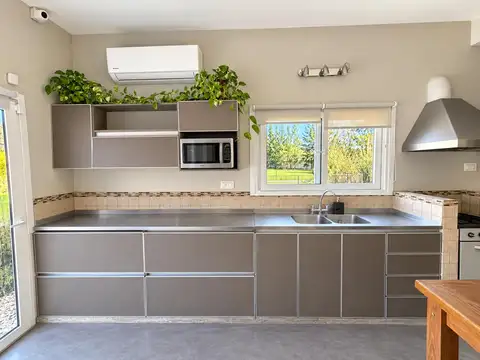 Casa en venta en Presidente Derqui, La Lonja - 4 Ambientes