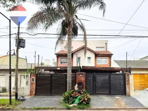 Ventan casa duplex 5 amb parque garage 4 autos