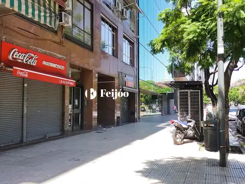 C Pellegrini 700, Piso PB